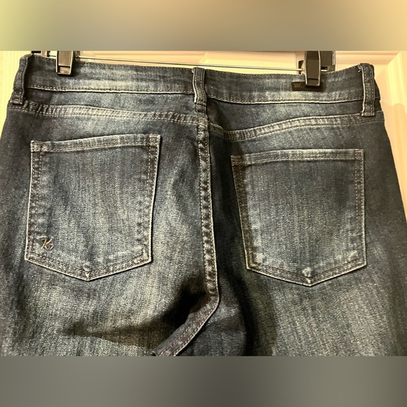 KUT FROM THE KLOTH Jessica Straight leg jeans like new Size 8 Blue Indigo - Picture 6 of 12
